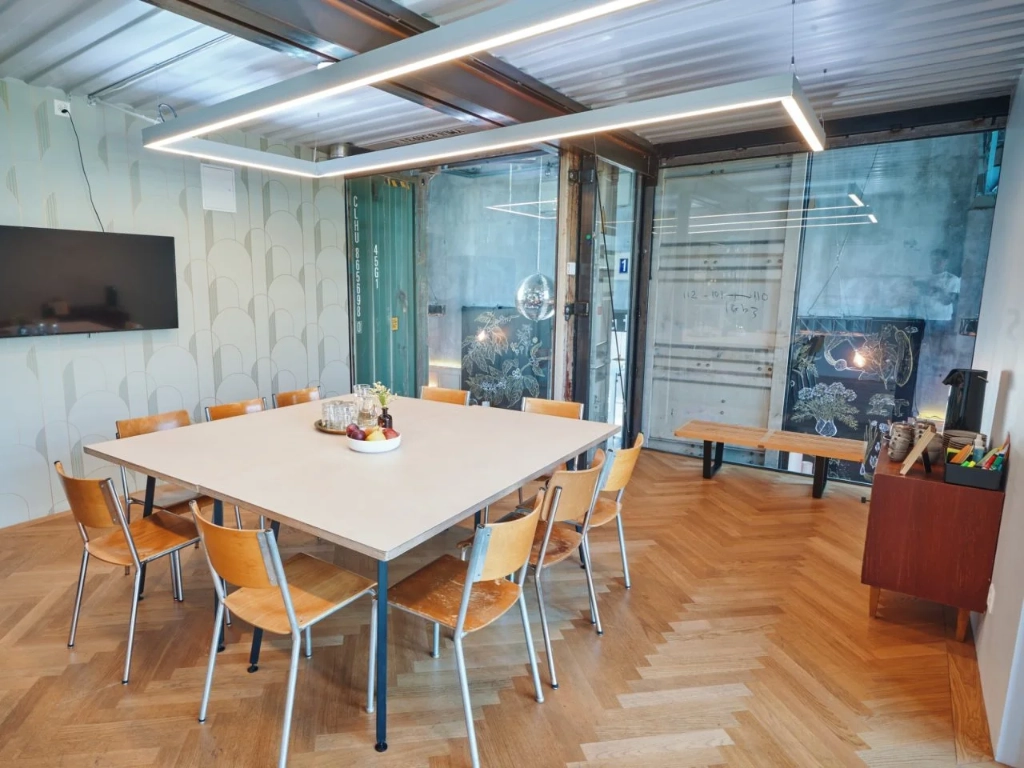 IHZ Gallery 04 IHZ Gallery 04